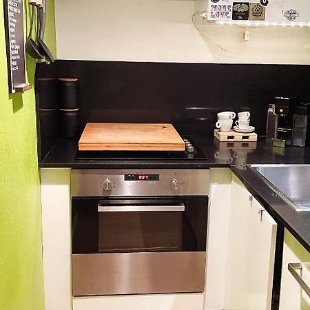Accogliente Loft A 8 Min Dal Duomo Apartment Milan Luaran gambar
