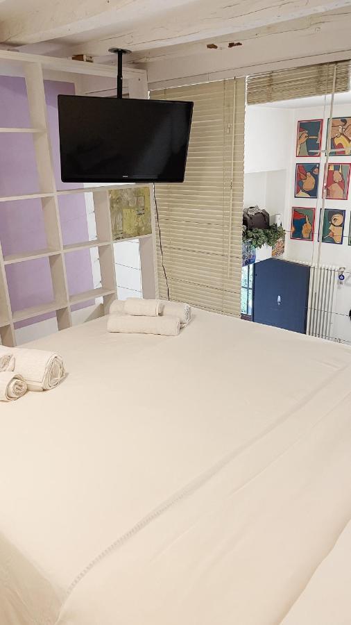 Accogliente Loft A 8 Min Dal Duomo Apartment Milan Luaran gambar