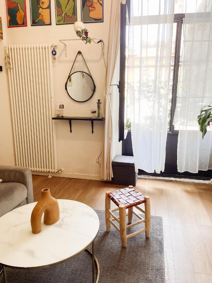 Accogliente Loft A 8 Min Dal Duomo Apartment Milan Luaran gambar