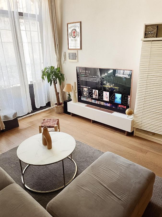Accogliente Loft A 8 Min Dal Duomo Apartment Milan Luaran gambar